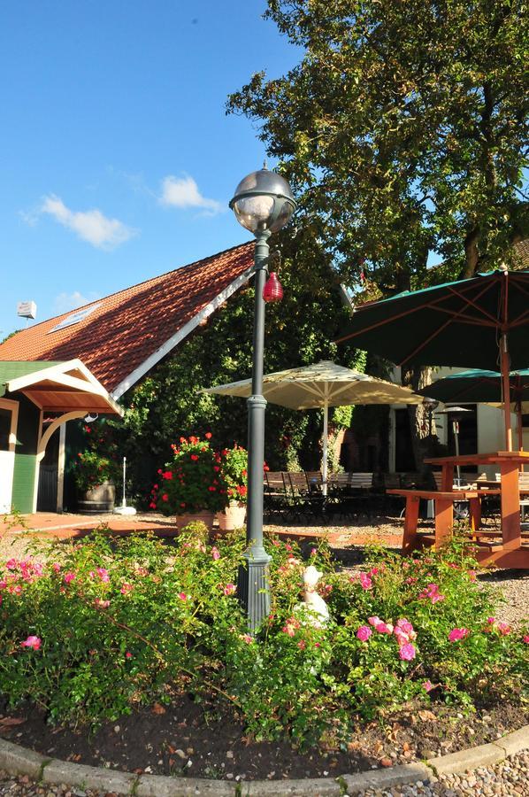 Hotel Knipper Lastrup Ngoại thất bức ảnh